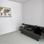 Frezza Business Office & Lounge
